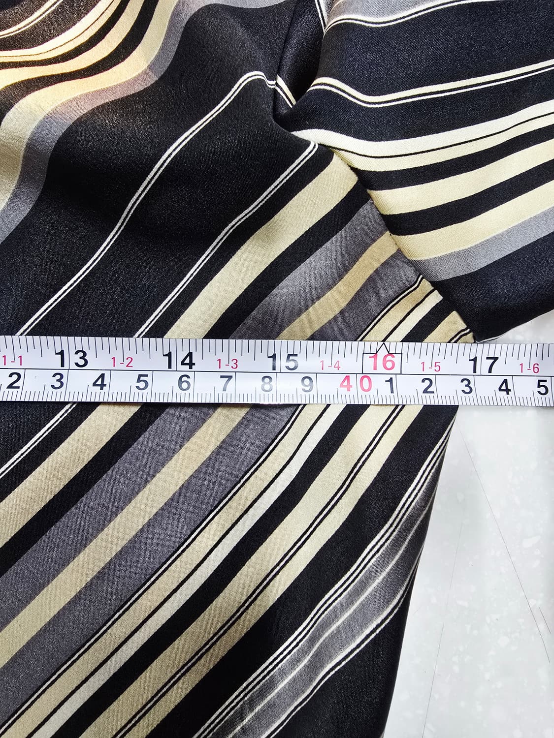 모조에스핀 줄무늬 패턴 실크 블라우스 상품이미지6