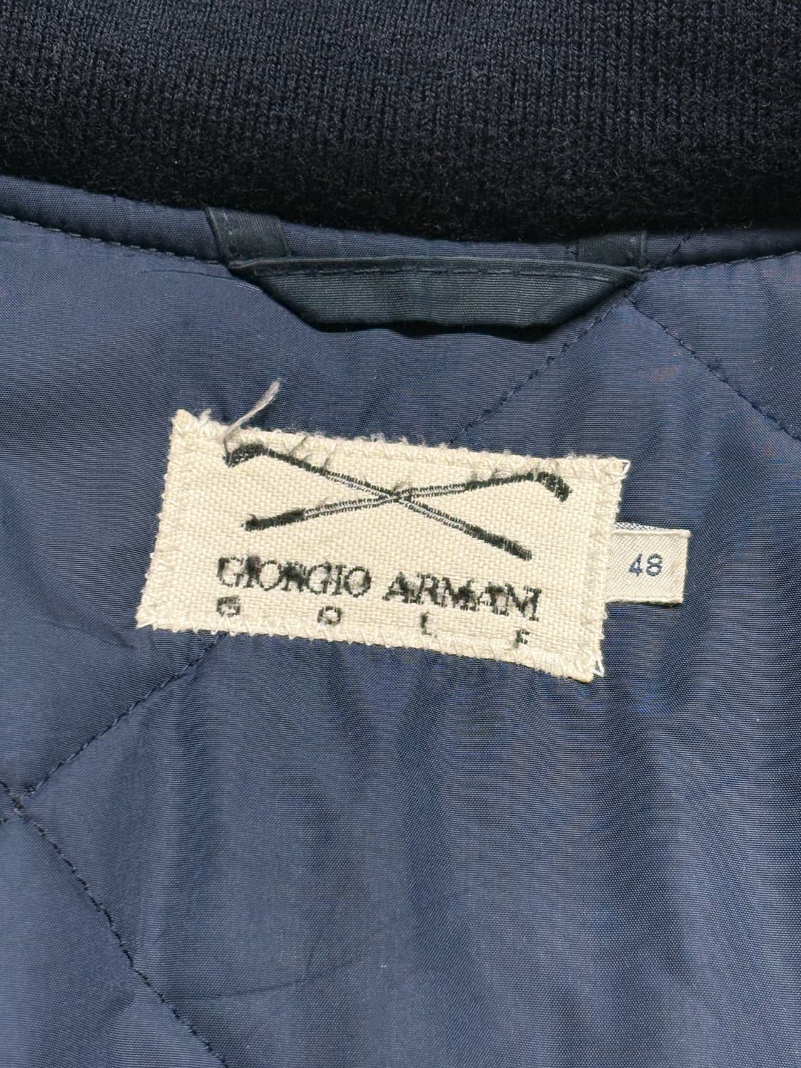 90's 조르지오 알마니 골프 퀄티드 봄버 자켓 상품이미지4