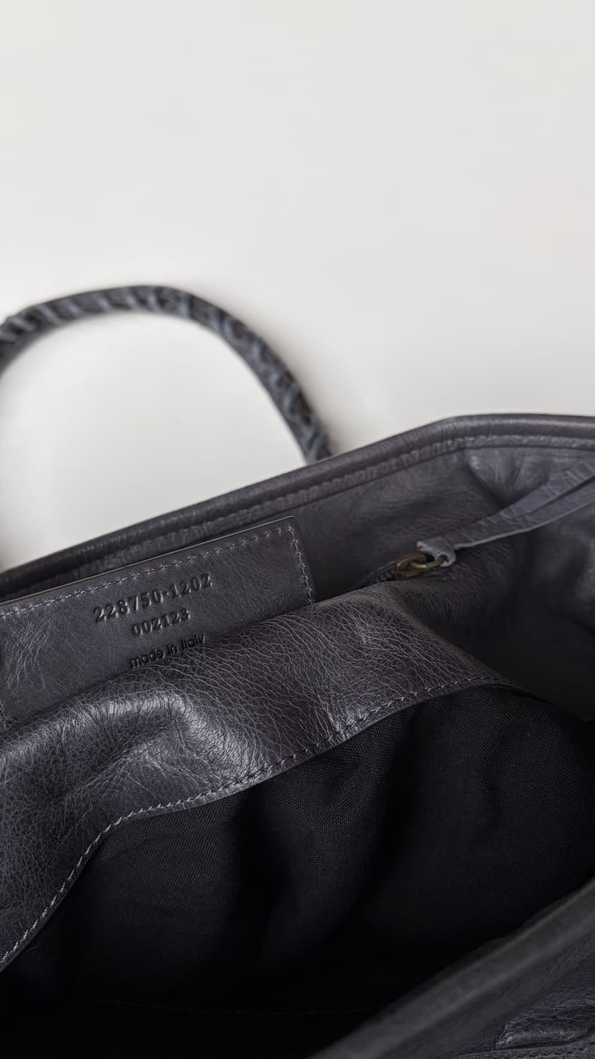 발렌시아가 모터백 썬데이 씨티백 상품이미지8