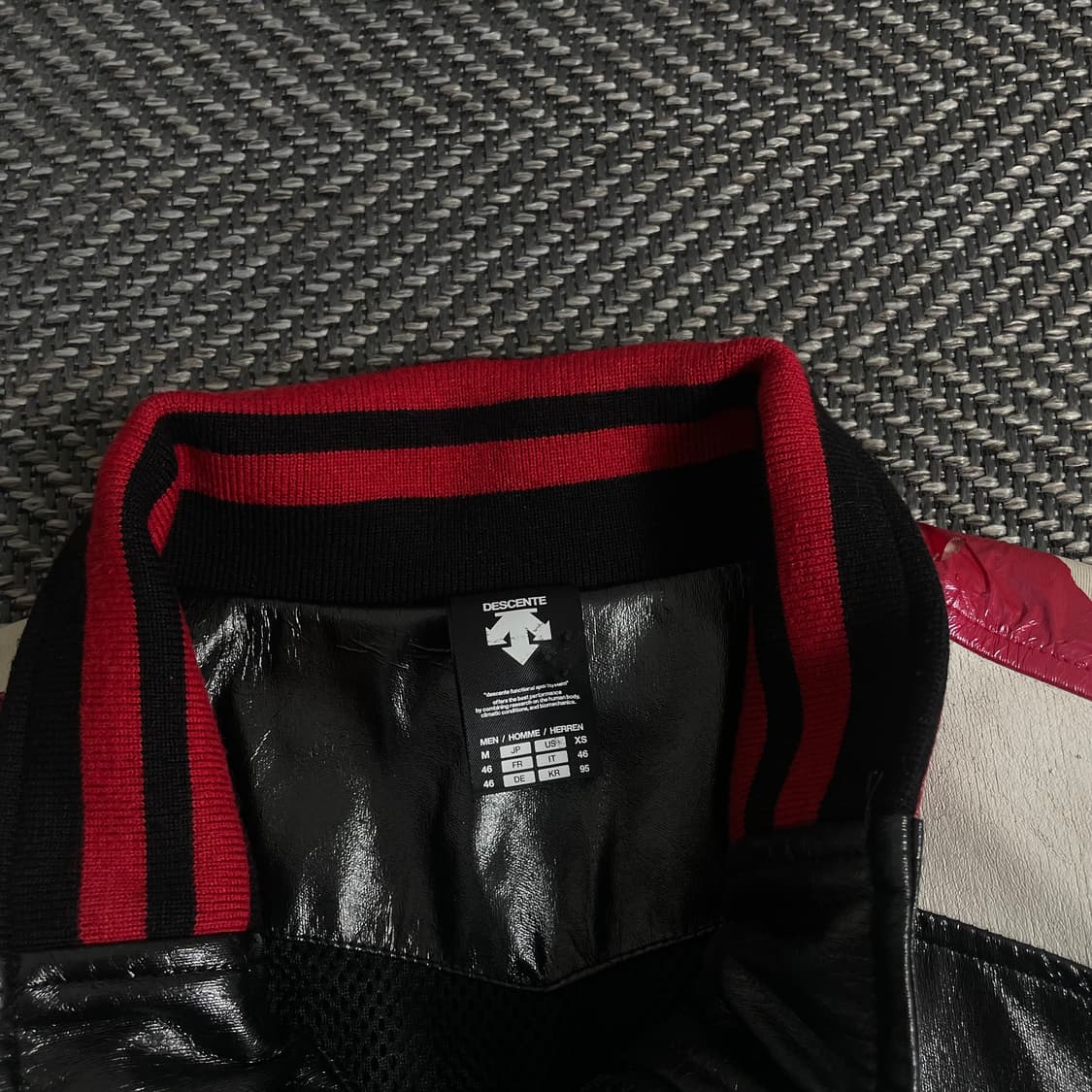 데상트 KBO Lg 트윈스 유광 바시티 자켓o 3803 상품이미지6