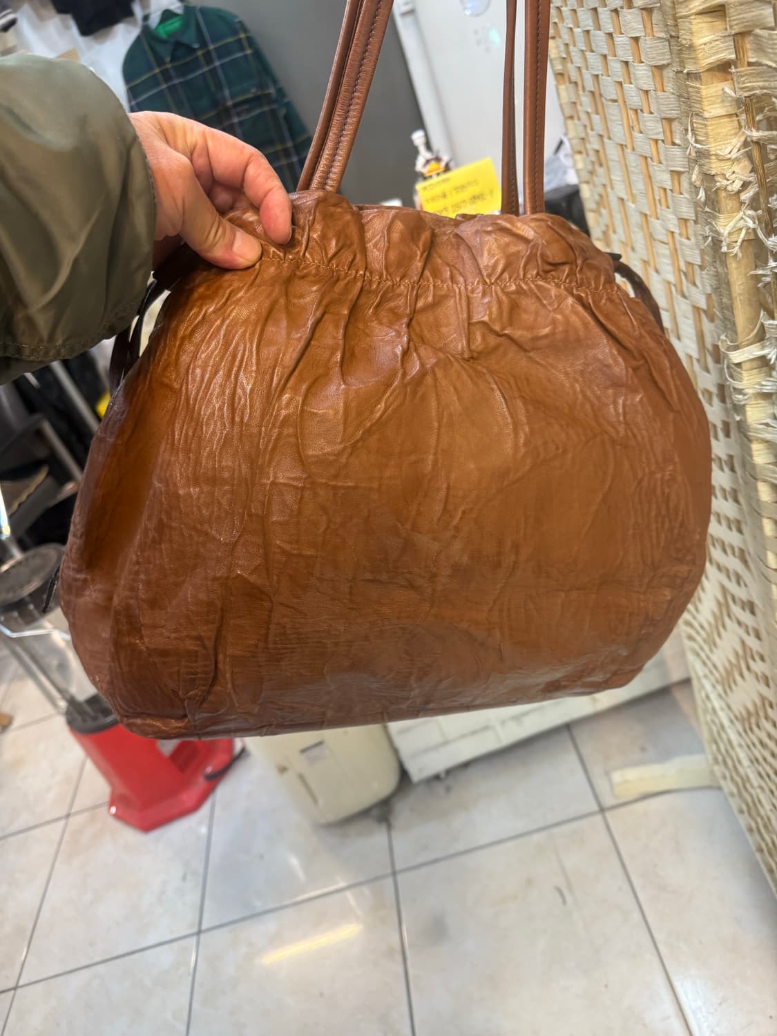 정품 프라다 비텔로 나파 숄더백 팝니다 상품이미지4