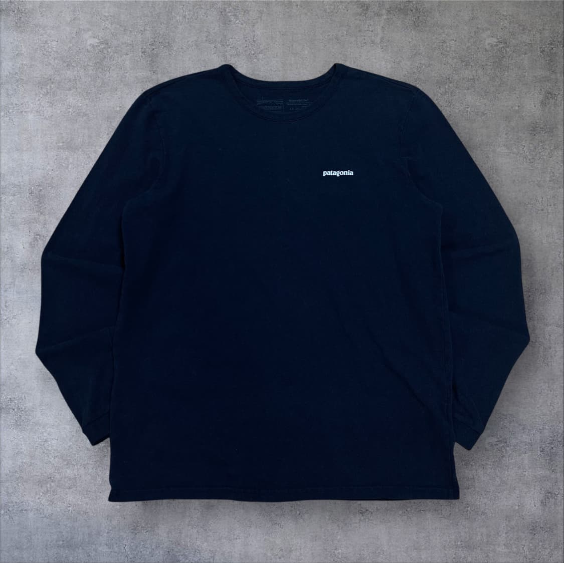 파타고니아 스펠아웃 박스 로고 네이비 롱 슬리브 긴팔티 상품이미지2