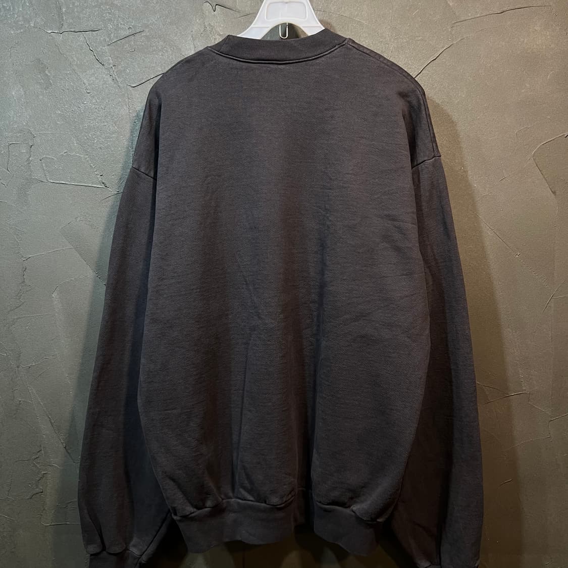 [L] KID CUDI X KAWS 키드커디 카우스 스웻 셔츠 상품이미지5