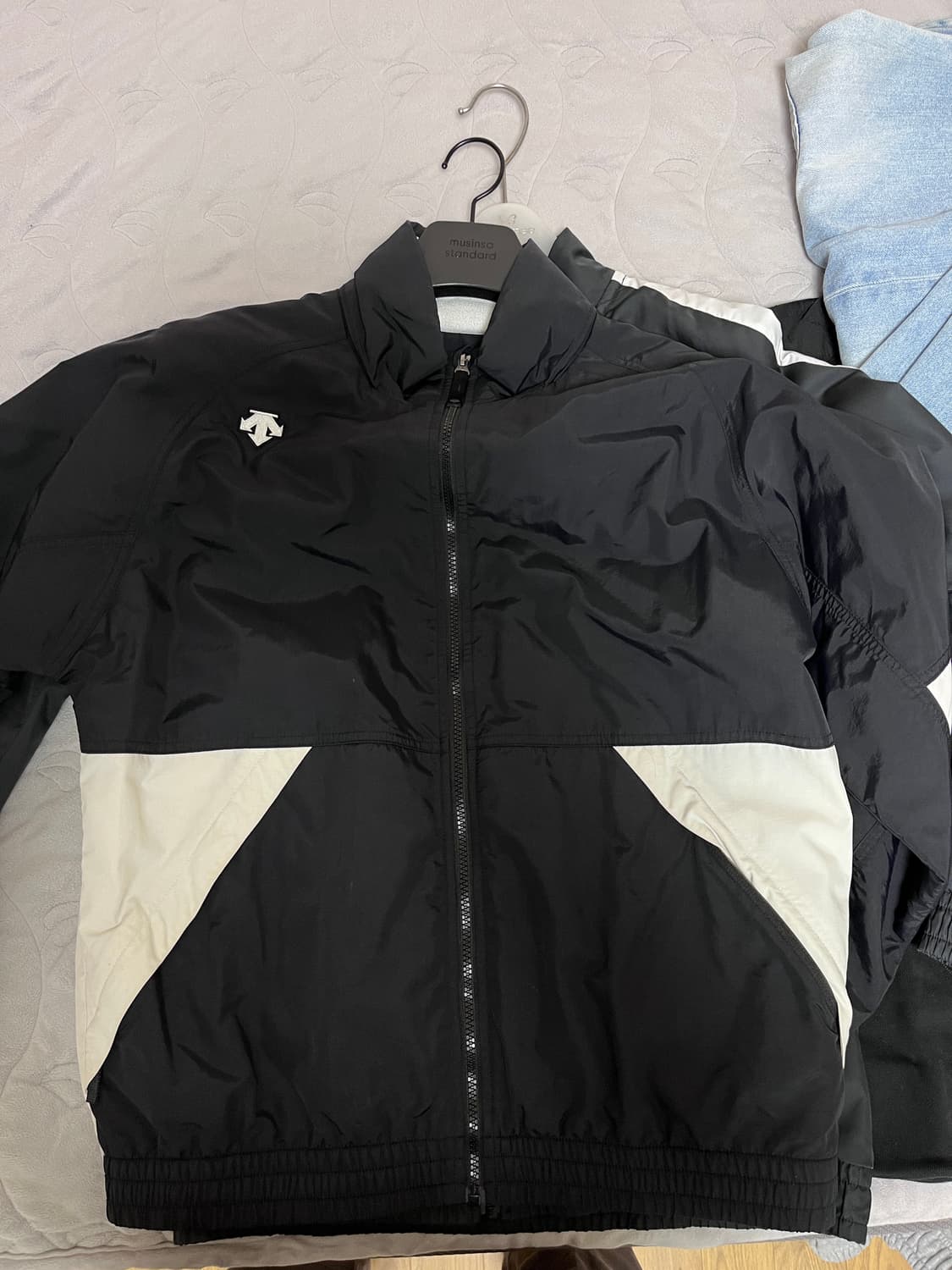 데상트 바람막이 95사이즈 상품이미지1