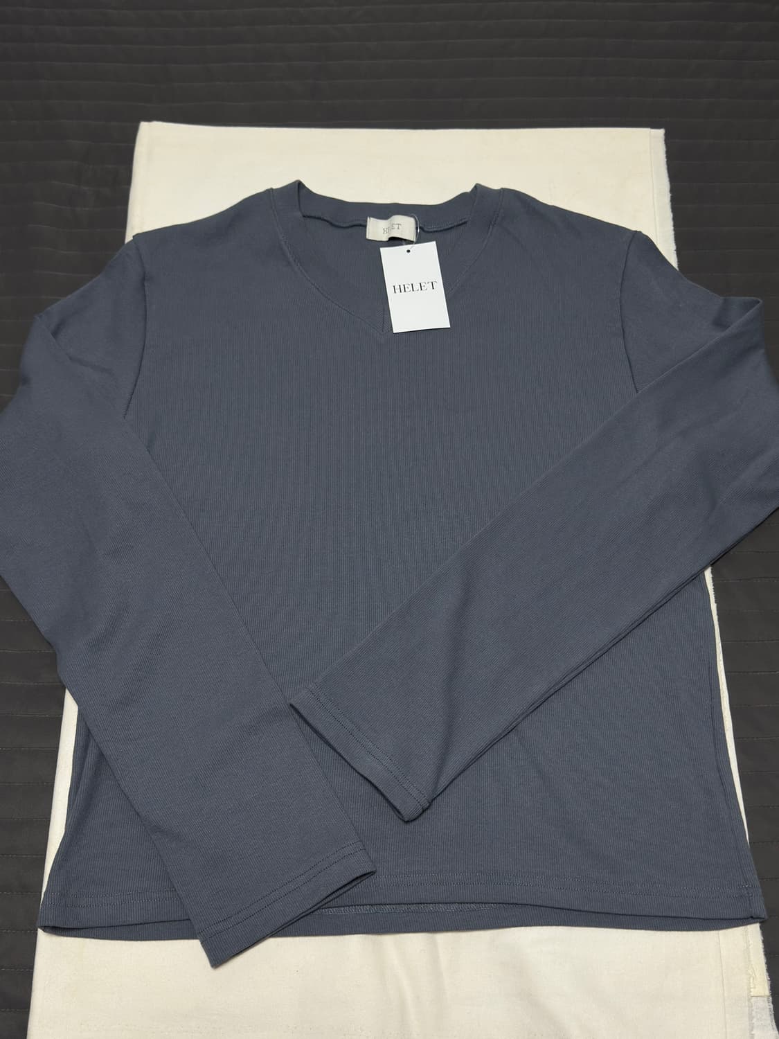 헬렛 / 리브드 슬림 크롭 브이넥 롱슬리브 / L 상품이미지3