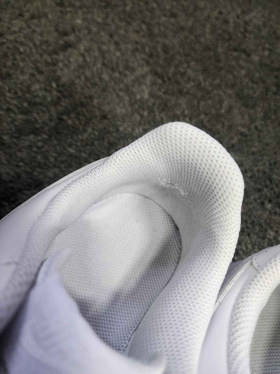 나이키 에어포스1 로우 화이트 275사이즈 상품이미지3