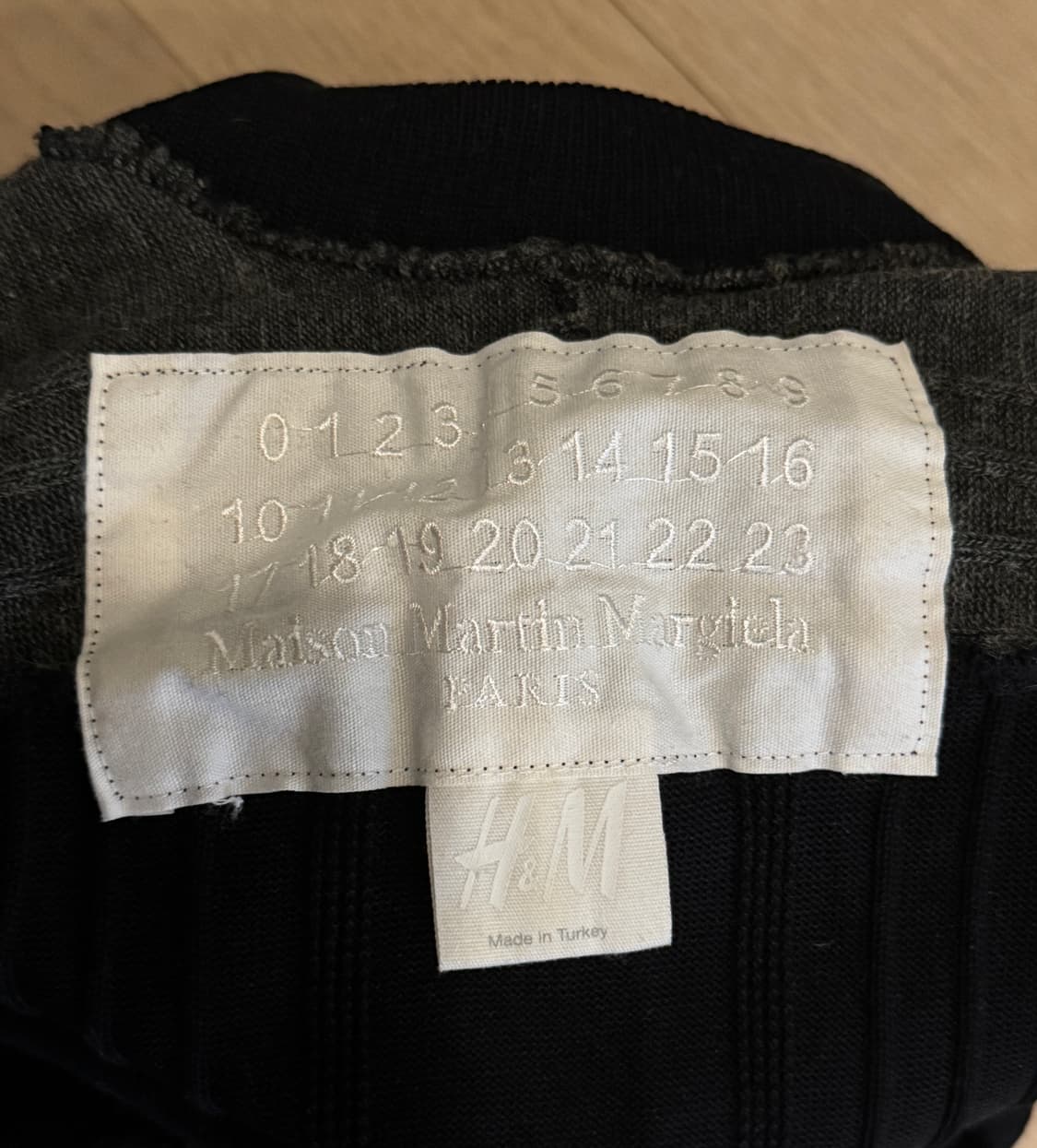 메종 마르지엘라 X h&m 울 삭스 패턴 니트 스웨터 XS 상품이미지7