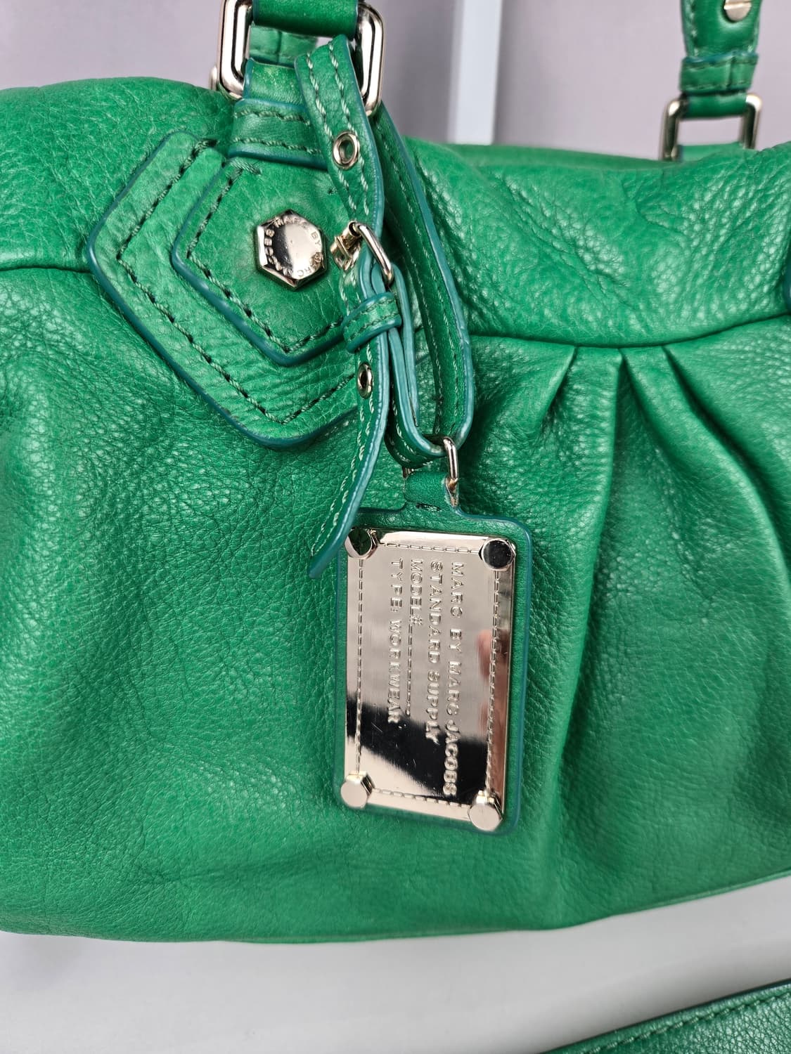 마크제이콥스 클래식 큐 베이비 그루비  가죽 토트백 가방 정품 그루비백 상품이미지2