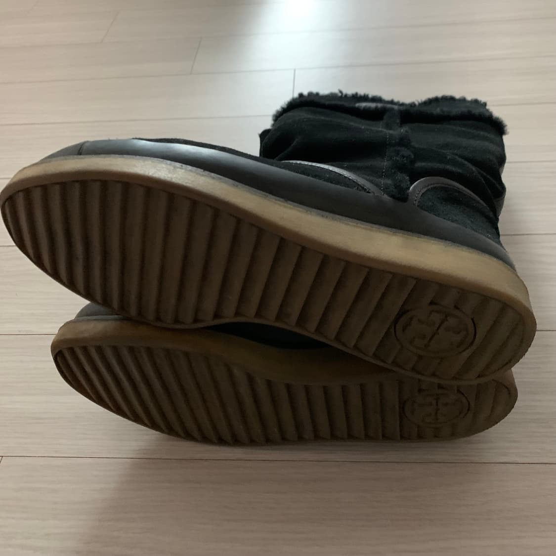 토리버치 스웨이드 블랙부츠 240 상품이미지5