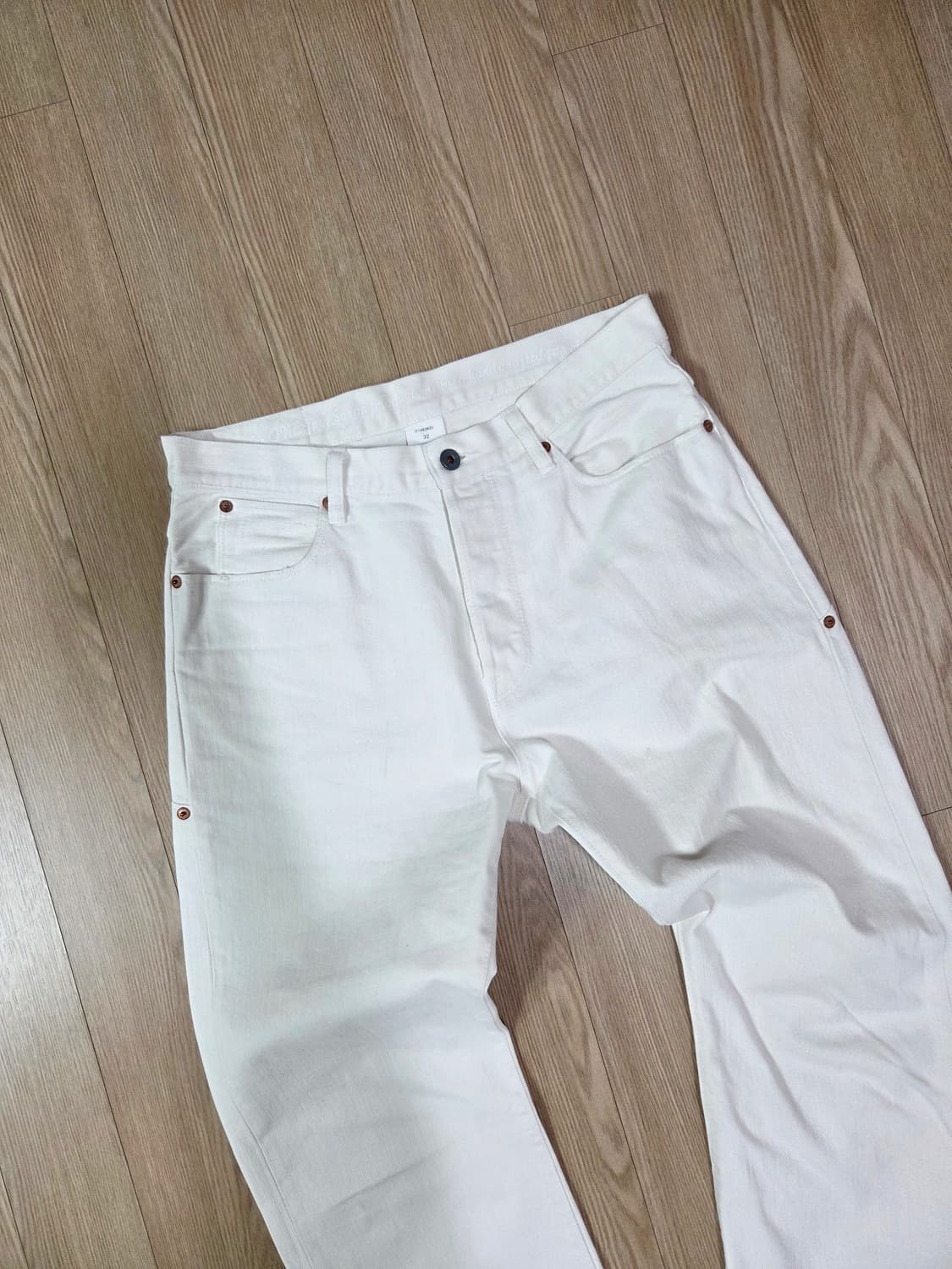 ONE TRUE SAXON 화이트 레귤러 핏 데님 팬츠 상품이미지2