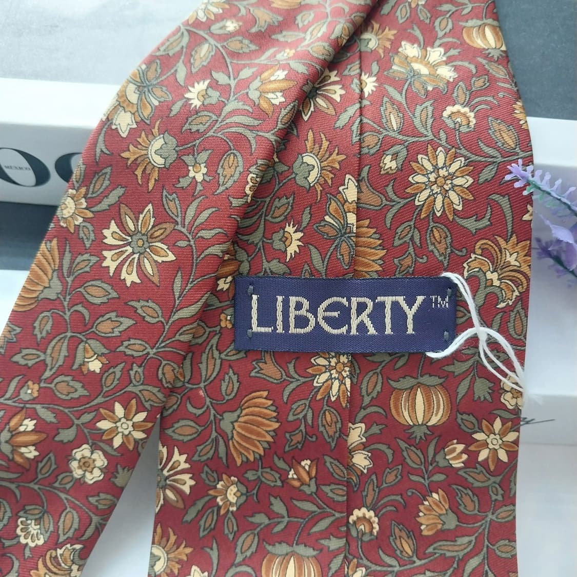 리버티 실크 브라운 플라워 패턴 넥타이 9.9cm 새상품 K1277
 상품이미지6