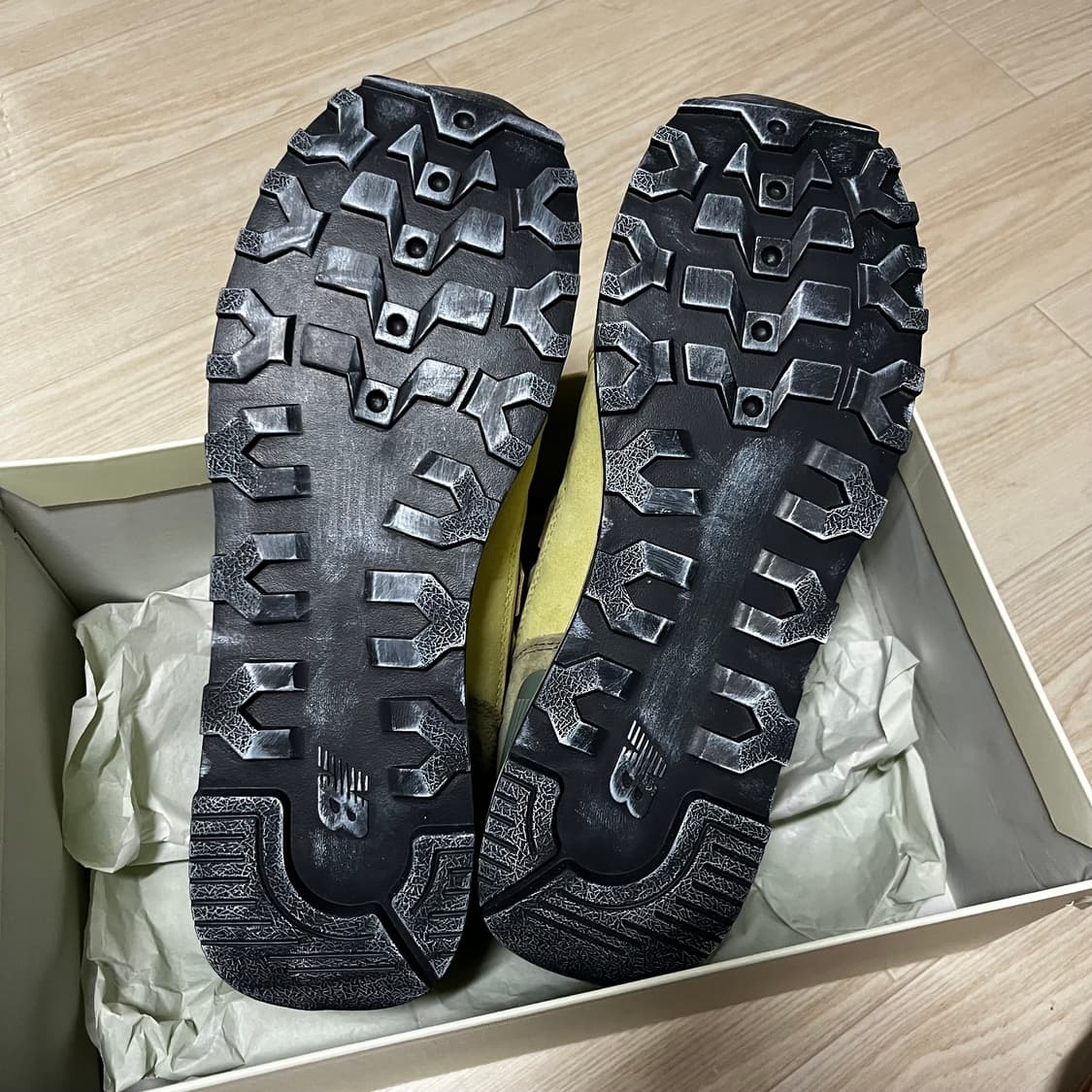 새상품) 뉴발란스x오라리 475 270 알로에 워시 비치넛 상품이미지2