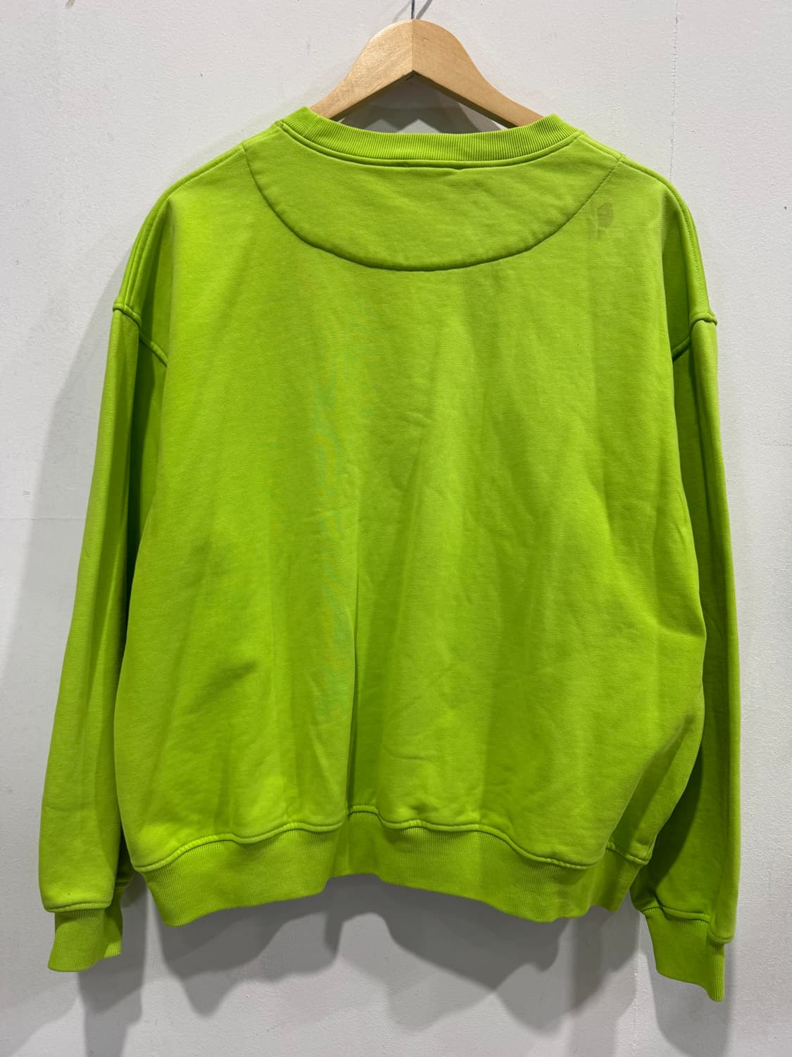 아크네 스튜디오 Odice Emboss 라임 맨투맨 L 상품이미지2