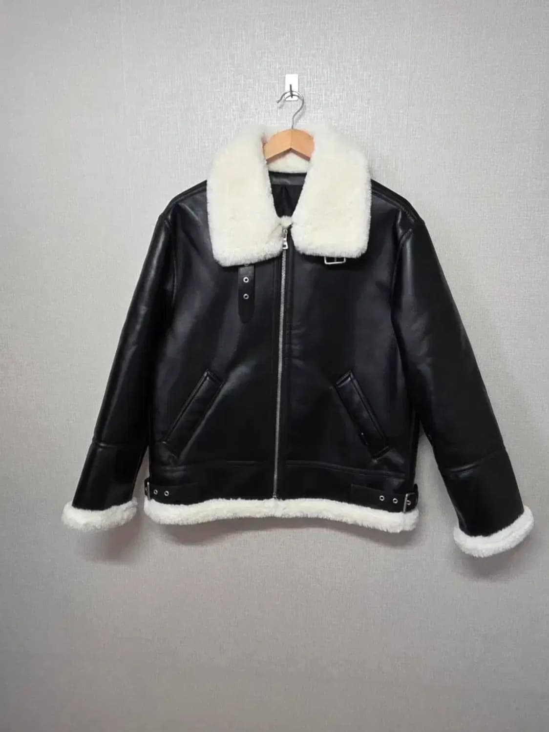 LEFT 블랙 무스탕 퍼 가죽 자켓 사이즈  105 상품이미지1