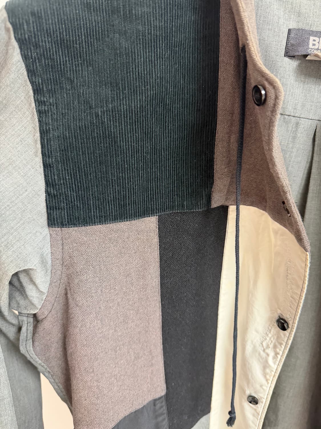 꼼데가르송 블랙 패치워크 후드자켓 XL레어개체 상품이미지3