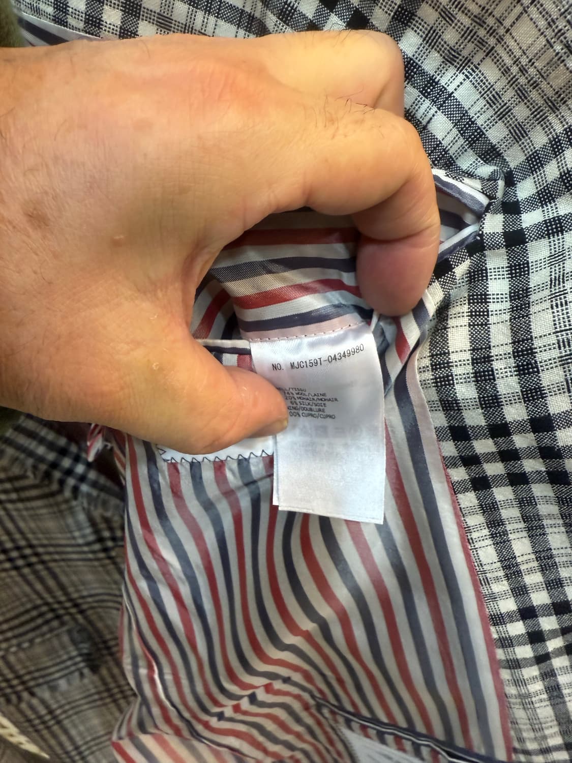 3/100 정품 톰브라운 사선 체크 자켓 팝니다 상품이미지5