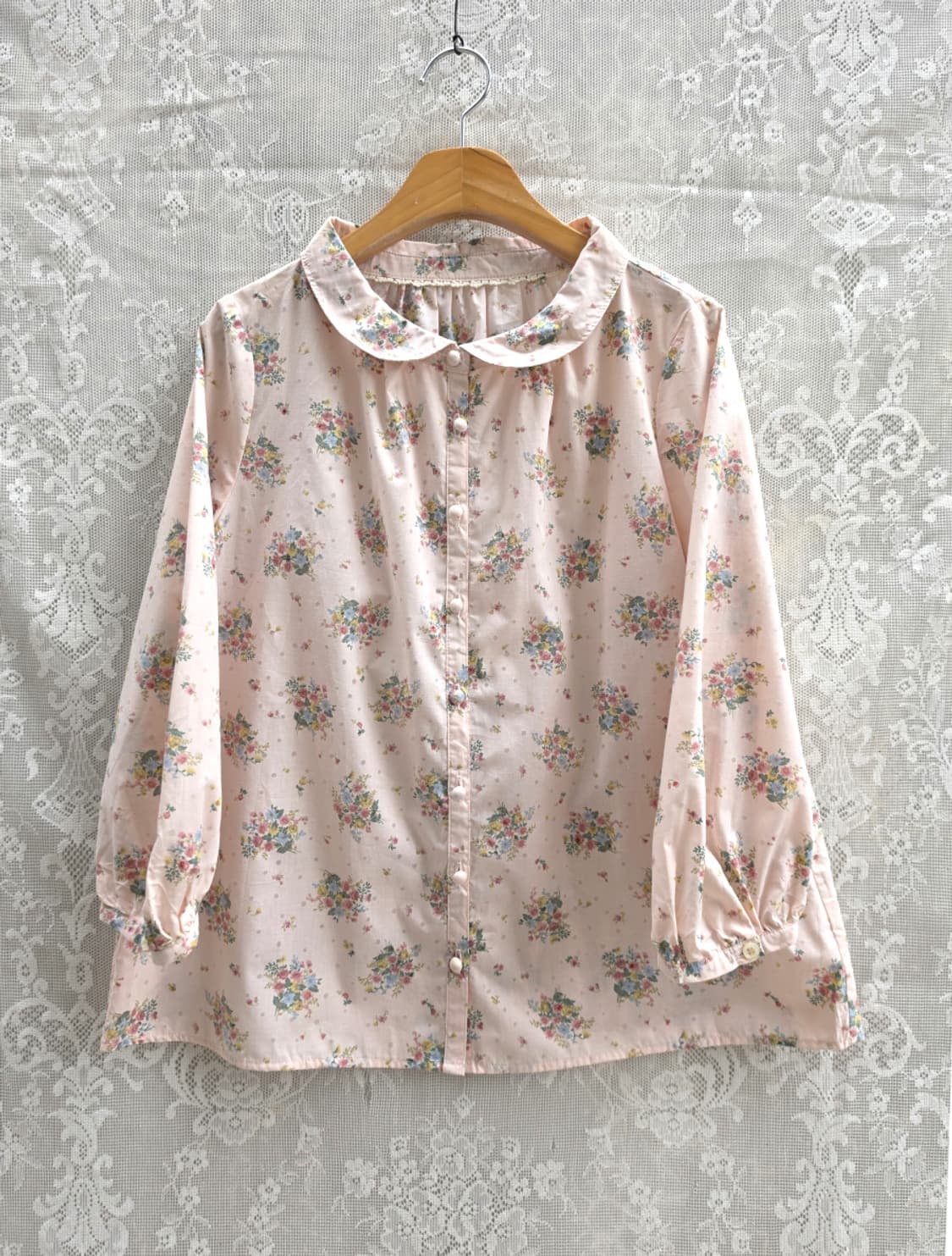 어스 뮤직앤에콜로지 플라워 블라우스 상품이미지1