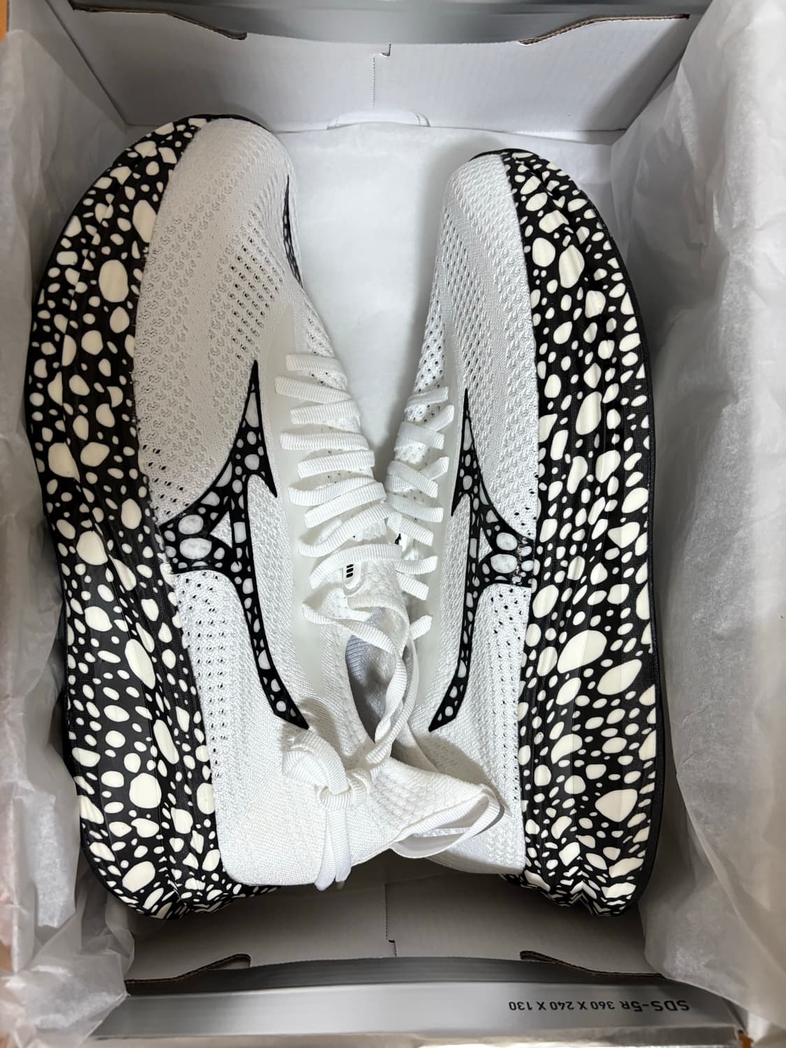 미즈노 네오 젠 화이트 블랙 상품이미지3