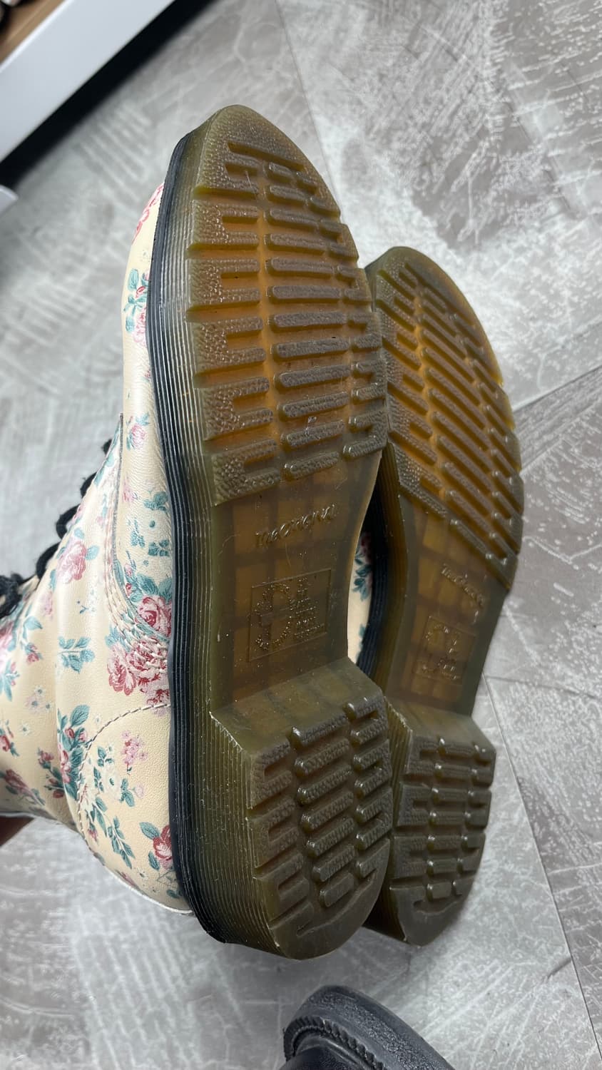 닥터마틴 플로럴 245 상품이미지6