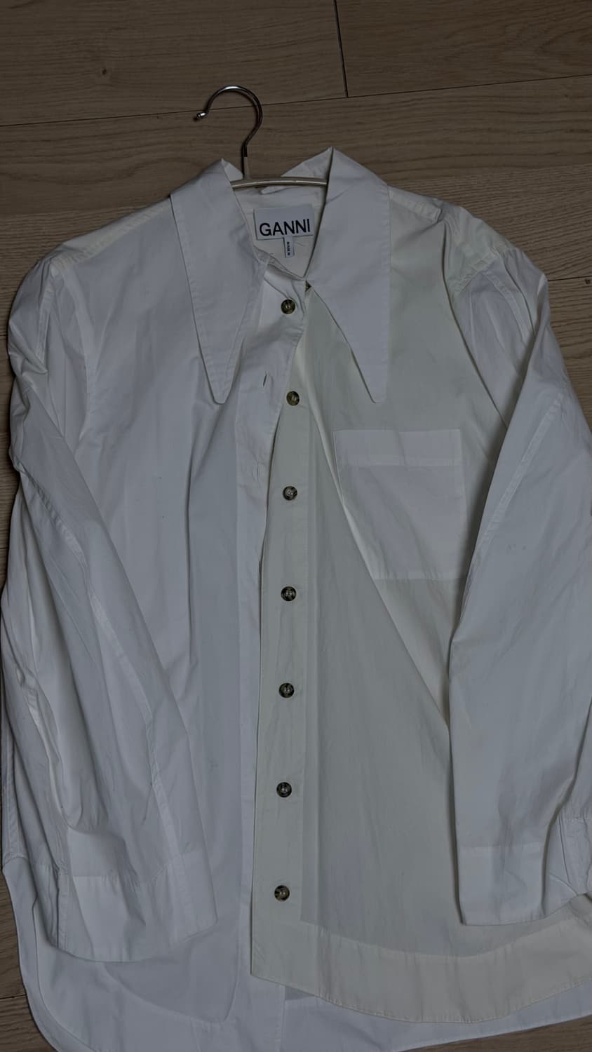 GANNI 가니 와이드 카라 화이트 셔츠 상품이미지2
