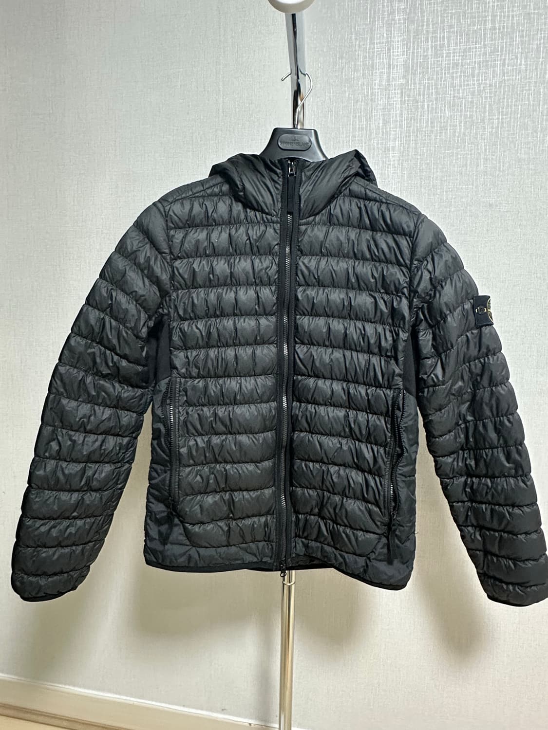 스톤아일랜드 마이크로얀 후드경량패딩 예약중 상품이미지1