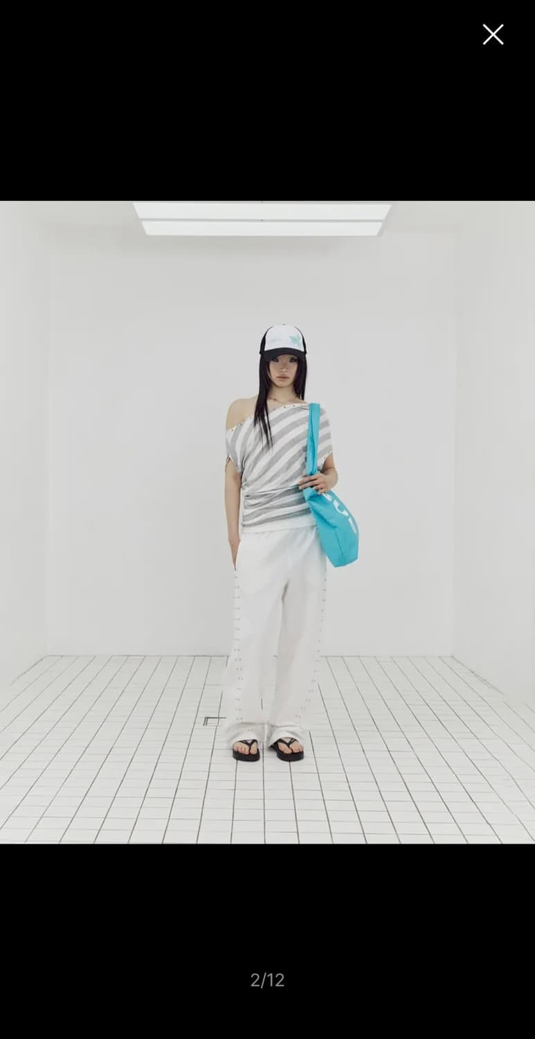셋업이엑스이 STRIPE EYELET DRAPE TOP 상품이미지1