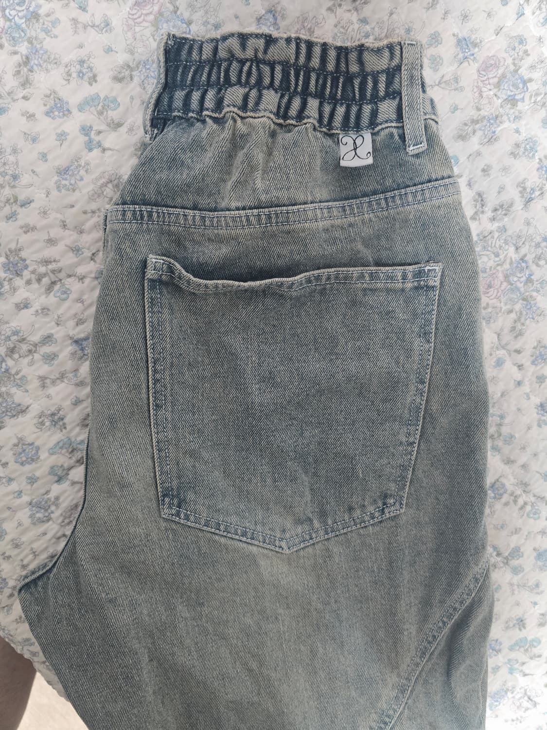 엑스톤즈 백 밴딩  다이아 절개 데님팬츠
 L 상품이미지5