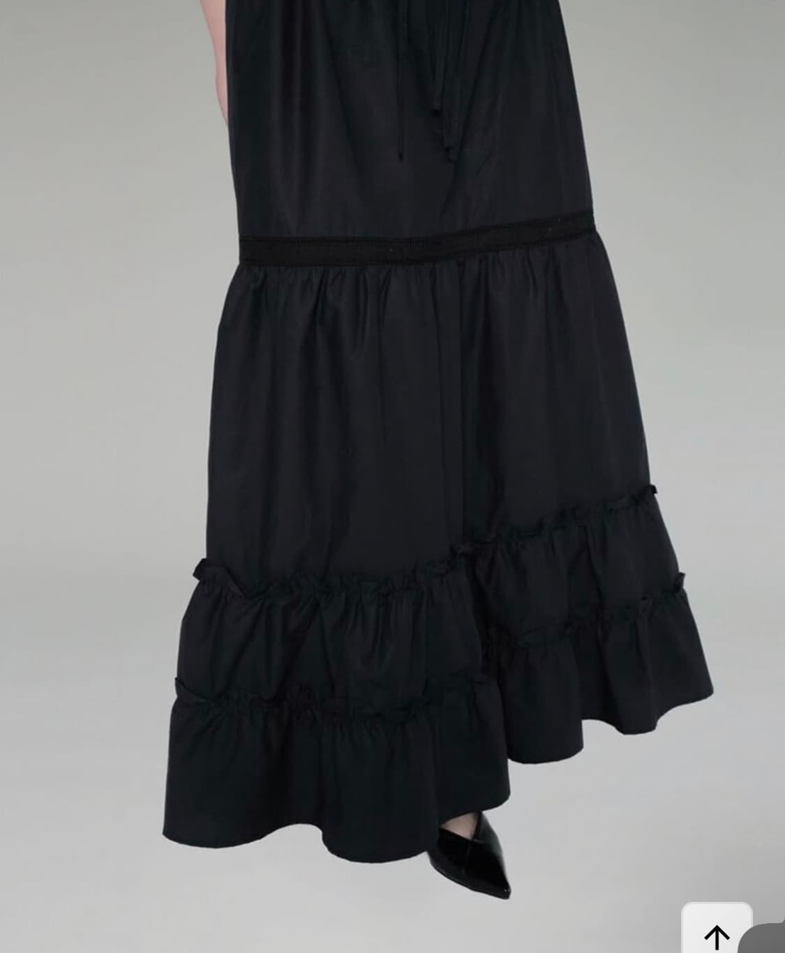 뉴얼린 퓨어레이스 프릴 롱 스커트 블랙 원가 83000원 상품이미지2