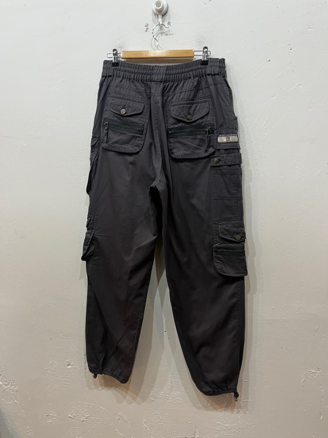 TCHAICOV 멀티포켓 밀리터리 팬츠 상품이미지4