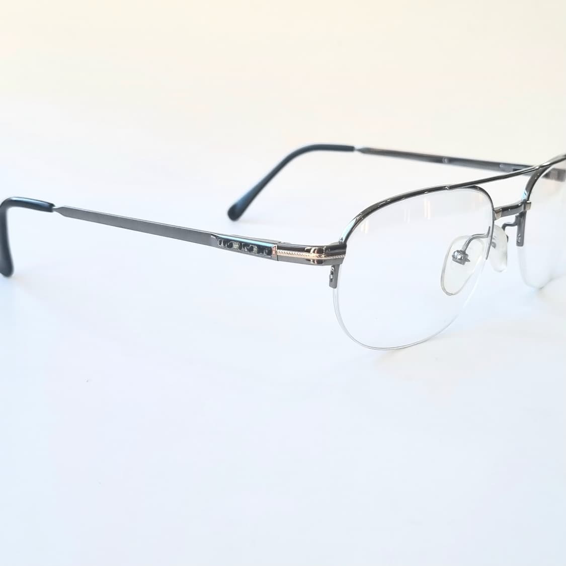 데드스탁 레트로와 모던함이 섞인 투브릿지 반무테 안경 485 상품이미지9
