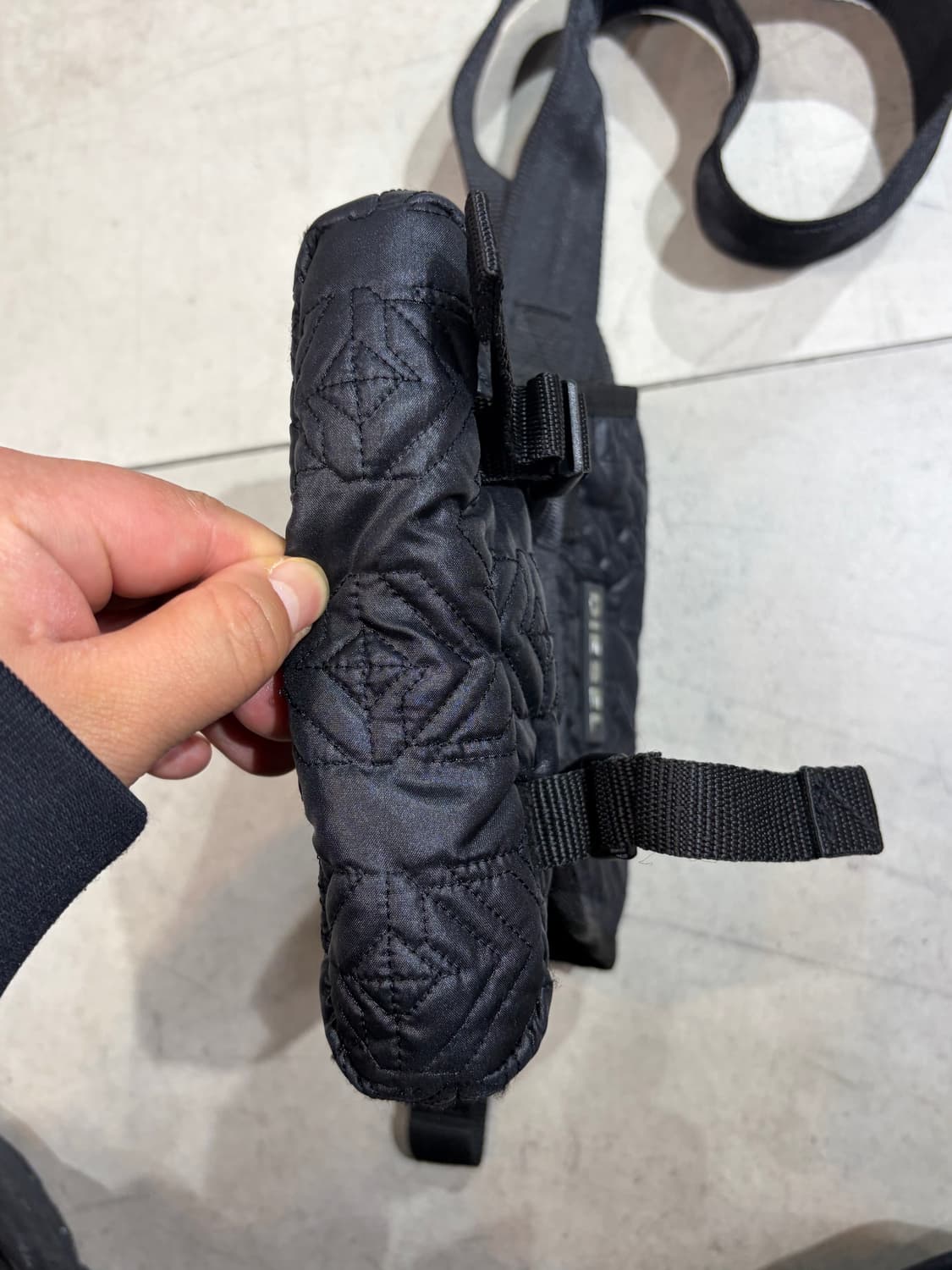 디젤 퀼팅 y2k 크로스백 가방 상품이미지6