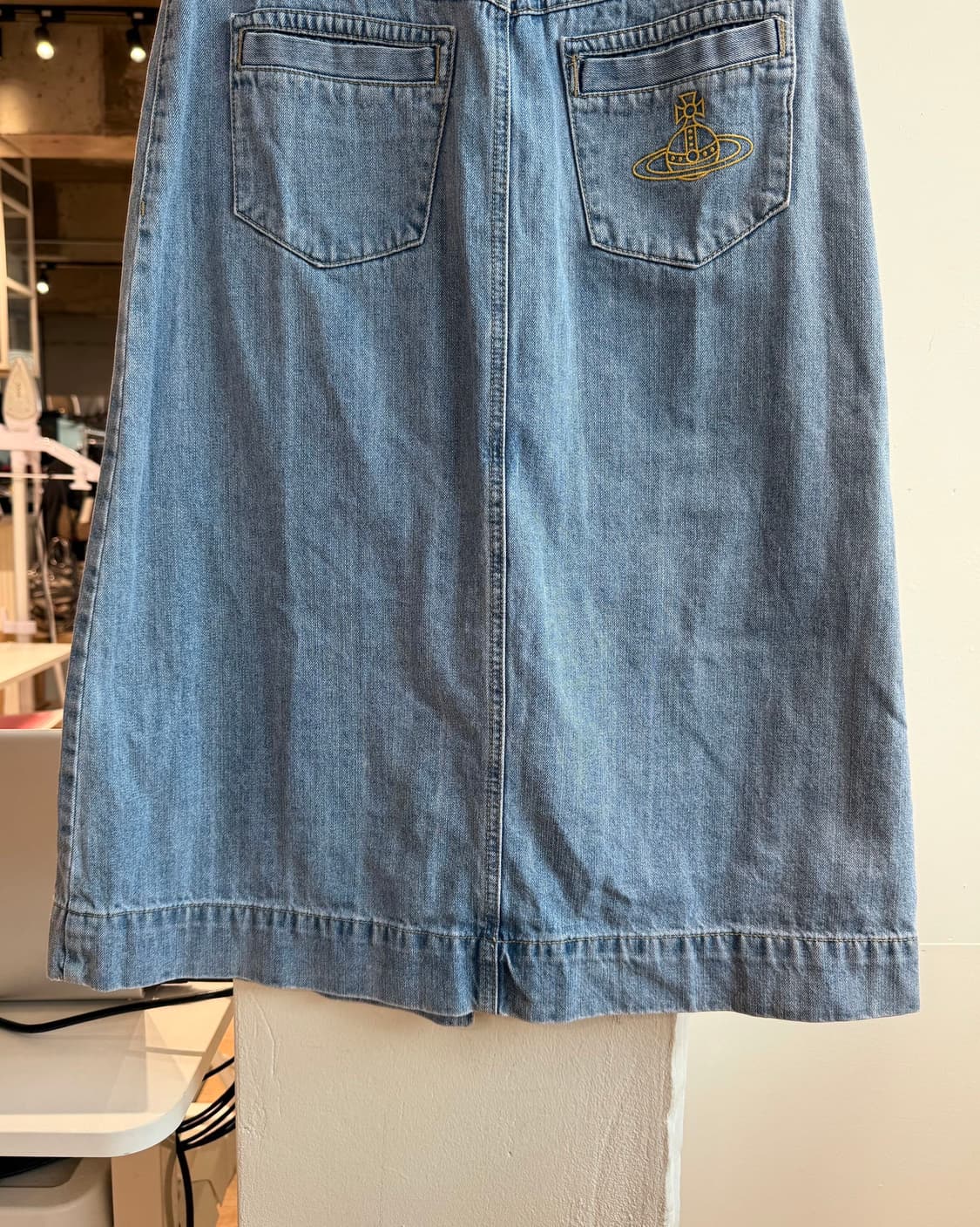 비비안웨스트우드 데님 orb자수 미디스커트  상품이미지7
