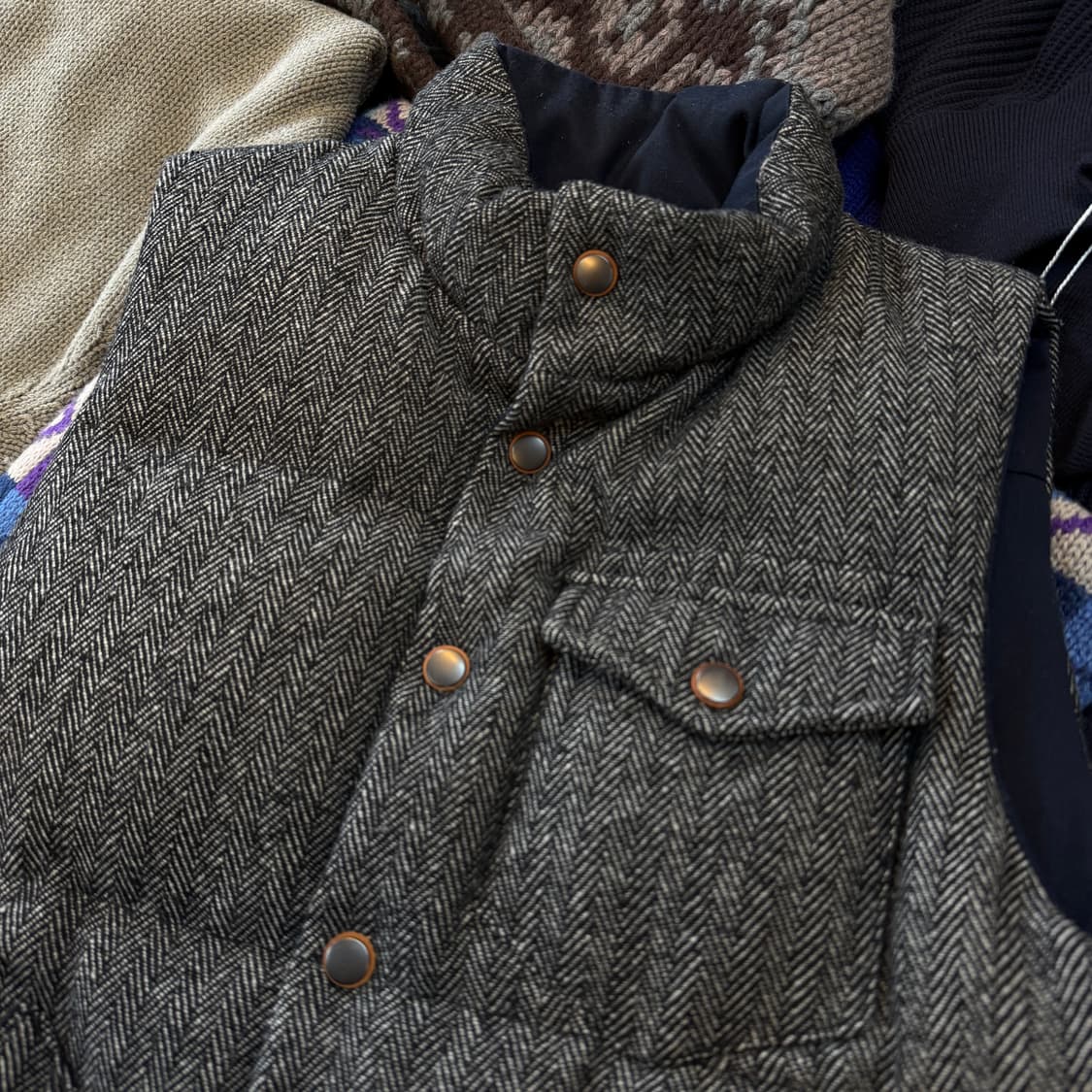 맨즈 비기 BY 타케오키쿠치 헤링본 패턴 리버서블 베스트  상품이미지3