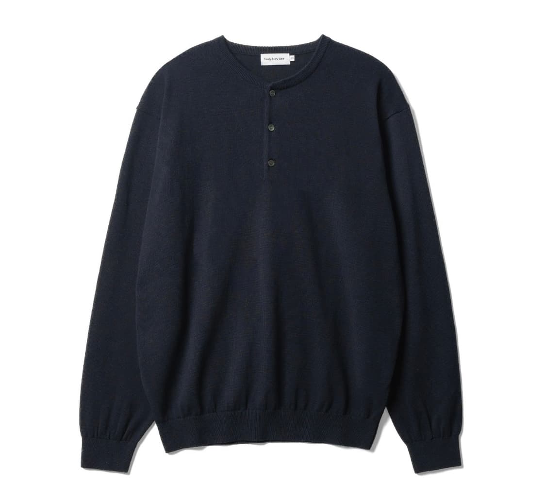 스테디에브리웨어 SEW 코튼 헨리 넥 니트 스웨터 2 상품이미지1