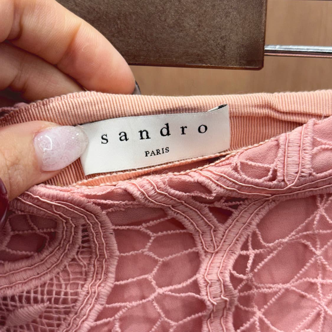 산드로 플로럴 패턴 레이스 미디 스커트 시스루 디테일 슬림핏 핑크 상품이미지7