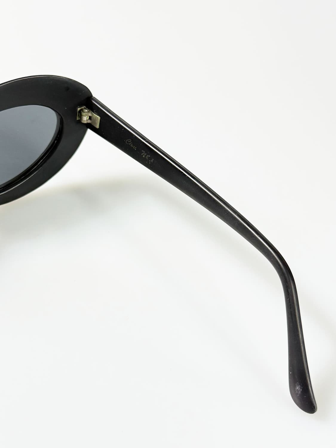 90s 맷블랙 볼드 캣아이 프레임 빈티지 선글라스 상품이미지6