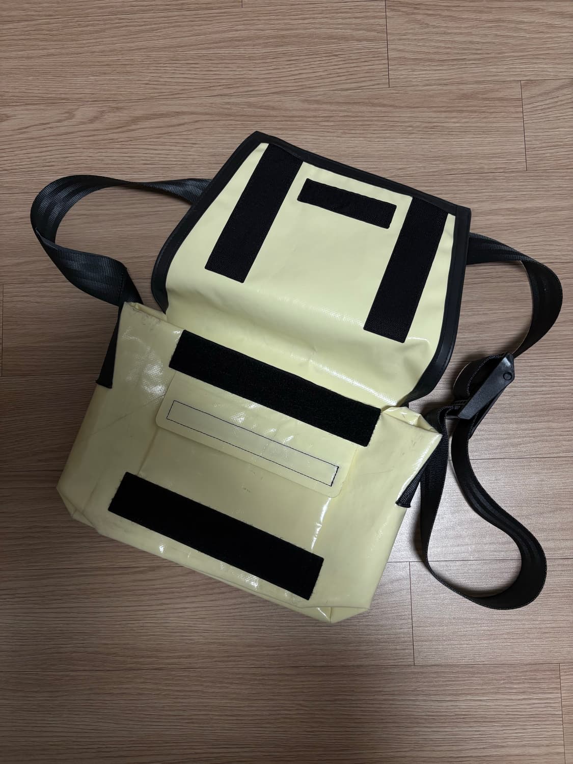 프라이탁 라씨 상품이미지2