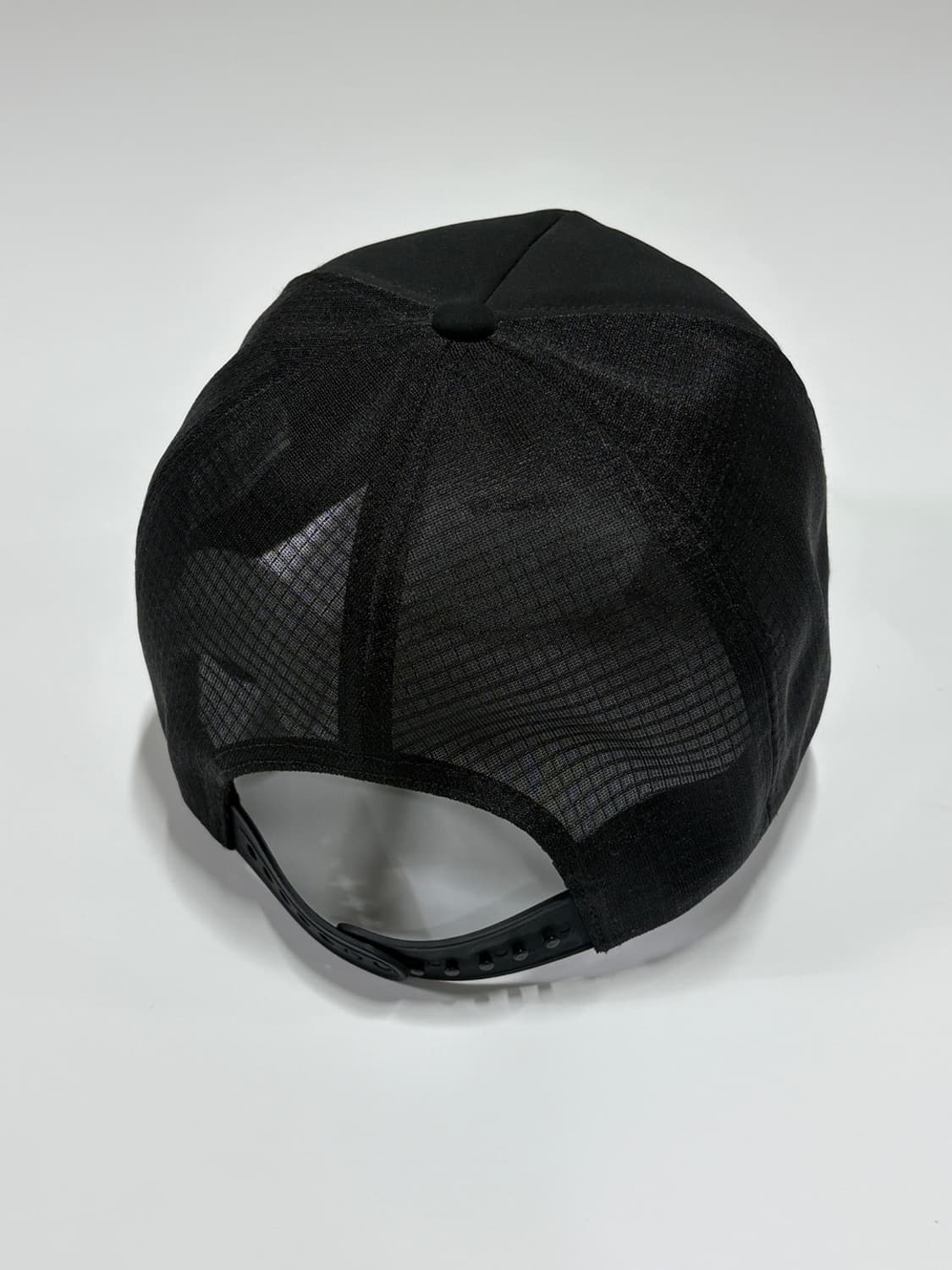 아크테릭스 (ARC’TERYX) 트러커 커브 캡 상품이미지2