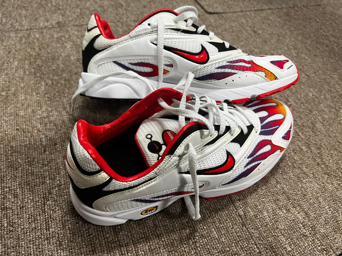 슈프림 나이키  줌 스펙트럼 상품이미지3