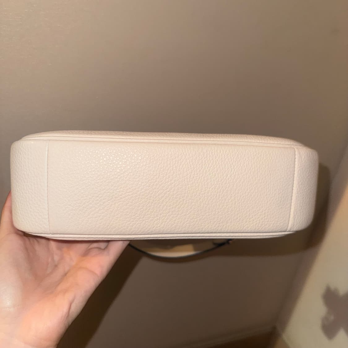 코치 테리 숄더 백 위드 핀 (더스트백 있음) 상품이미지3