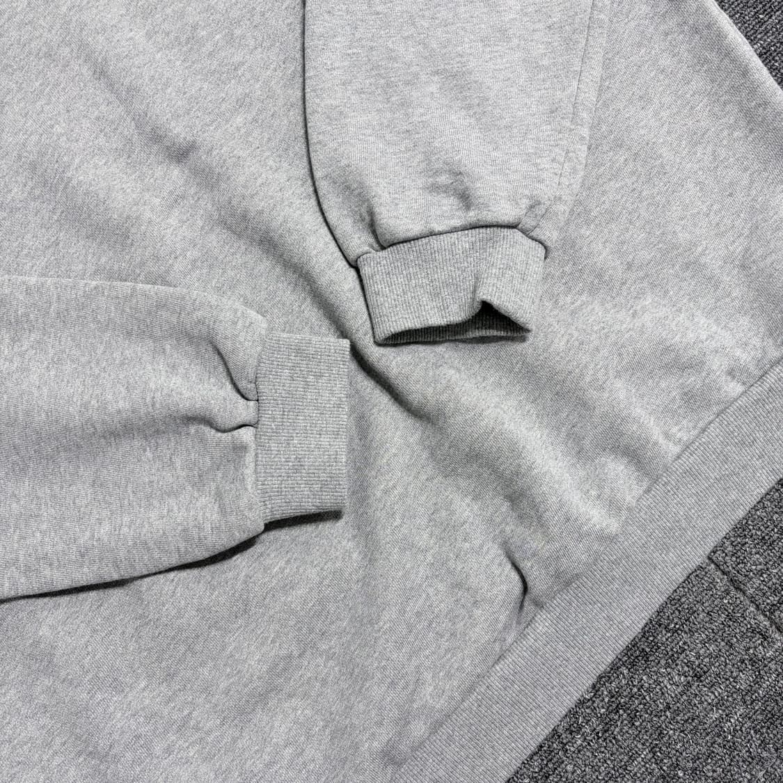 셀린느 맨투맨 상품이미지2