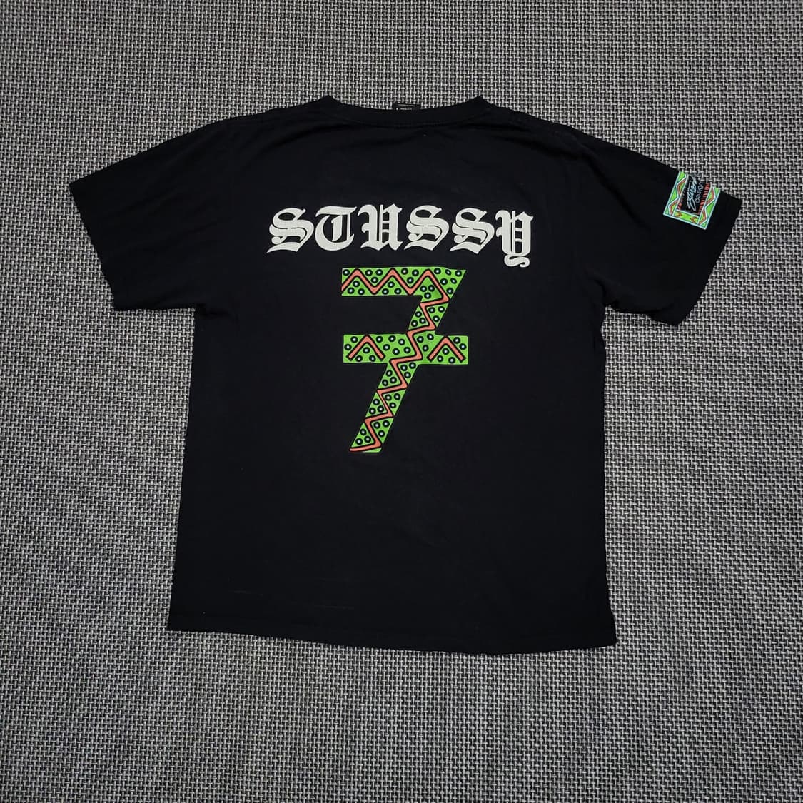 스투시 7 백로고 라운드 반팔 티셔츠 블랙 (S) 상품이미지1