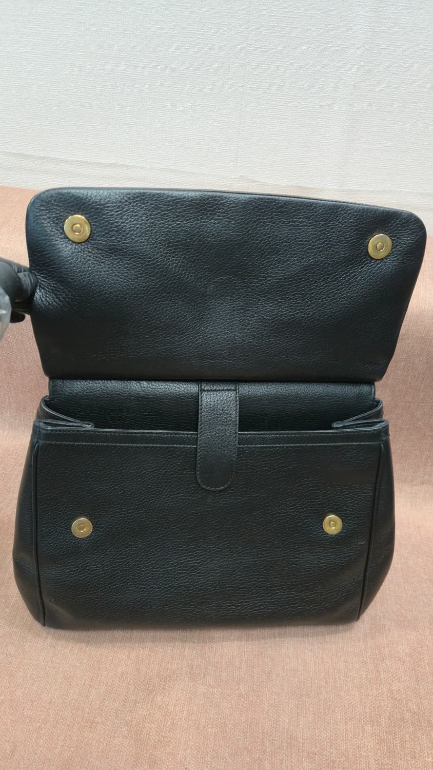 돌체앤가바나 정품 시칠리 그레인 레더 토트백 (블랙/골드) 상품이미지6