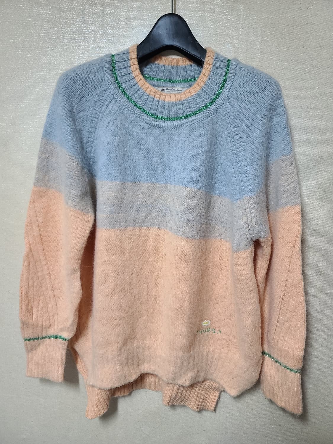 써스데이아일랜드 그라데이션 풀오버 니트 상품이미지1
