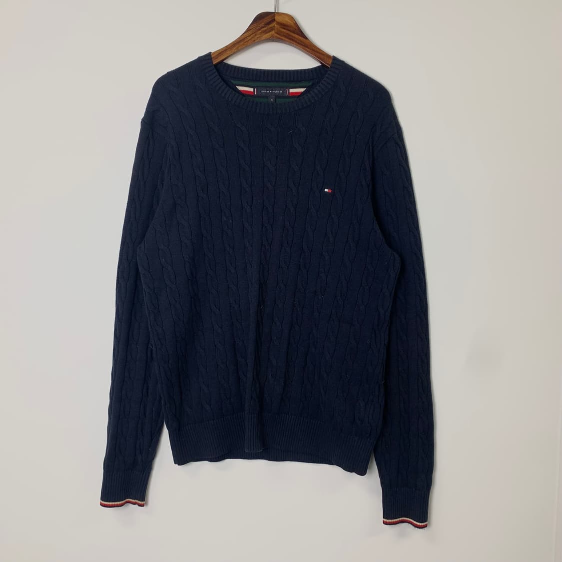 타미힐피거 네이비 꽈배기 니트 상품이미지2