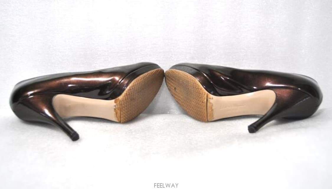 페레가모/여성에나멜유광펌프스구두(사이즈230) 상품이미지6