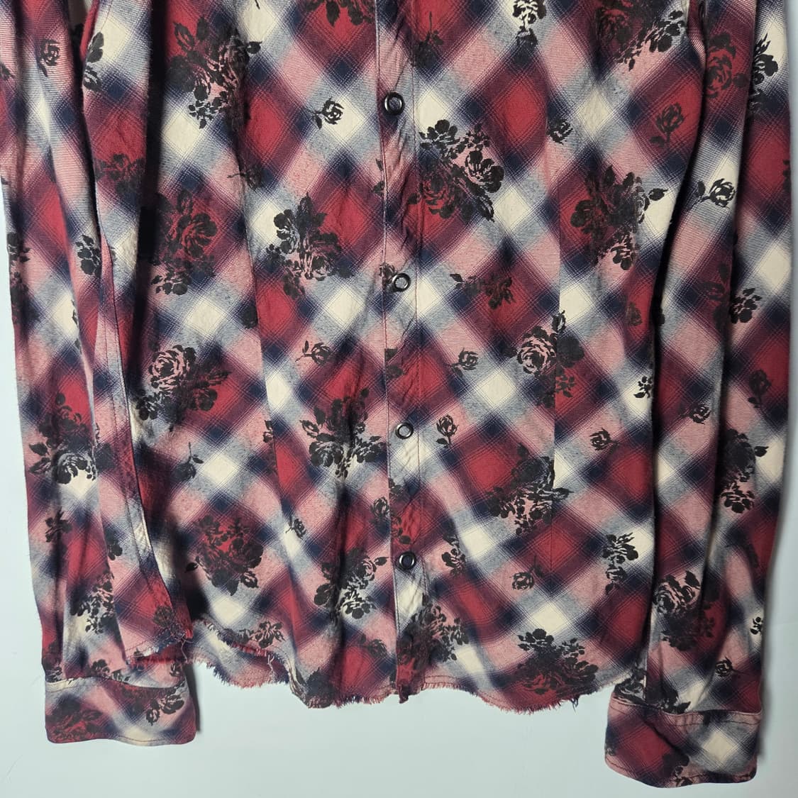 [TornadoMart] 00s 토네이도마트 로즈 디테일 체크 셔츠 상품이미지4