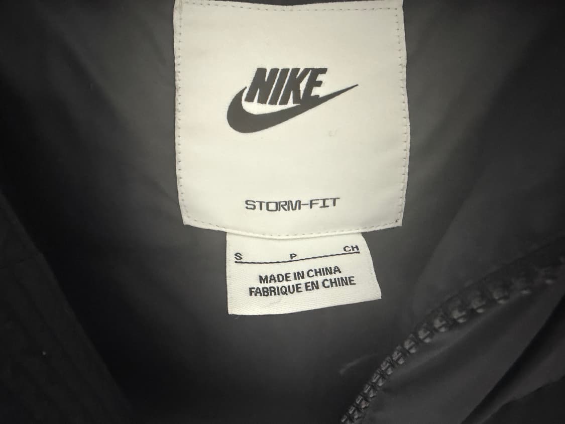 나이키 스톰핏 윈드러너 패딩 상품이미지4