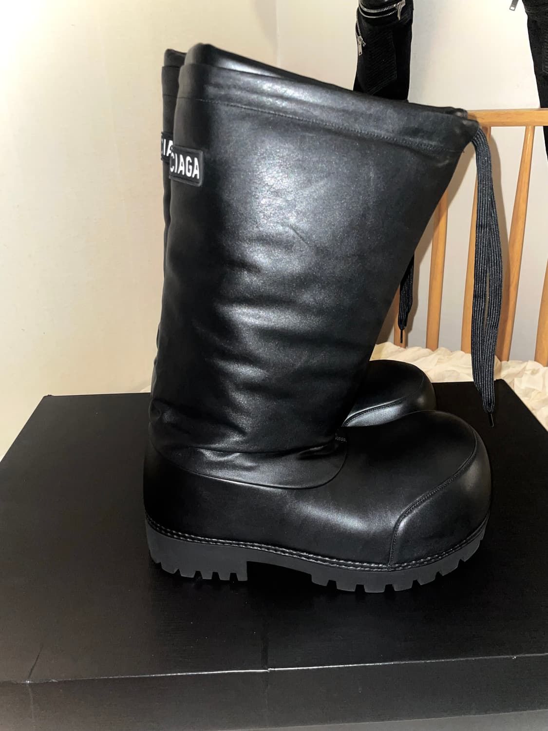 발렌시아가 알레스카 스키부츠 카프스킨 레더하이 상품이미지2