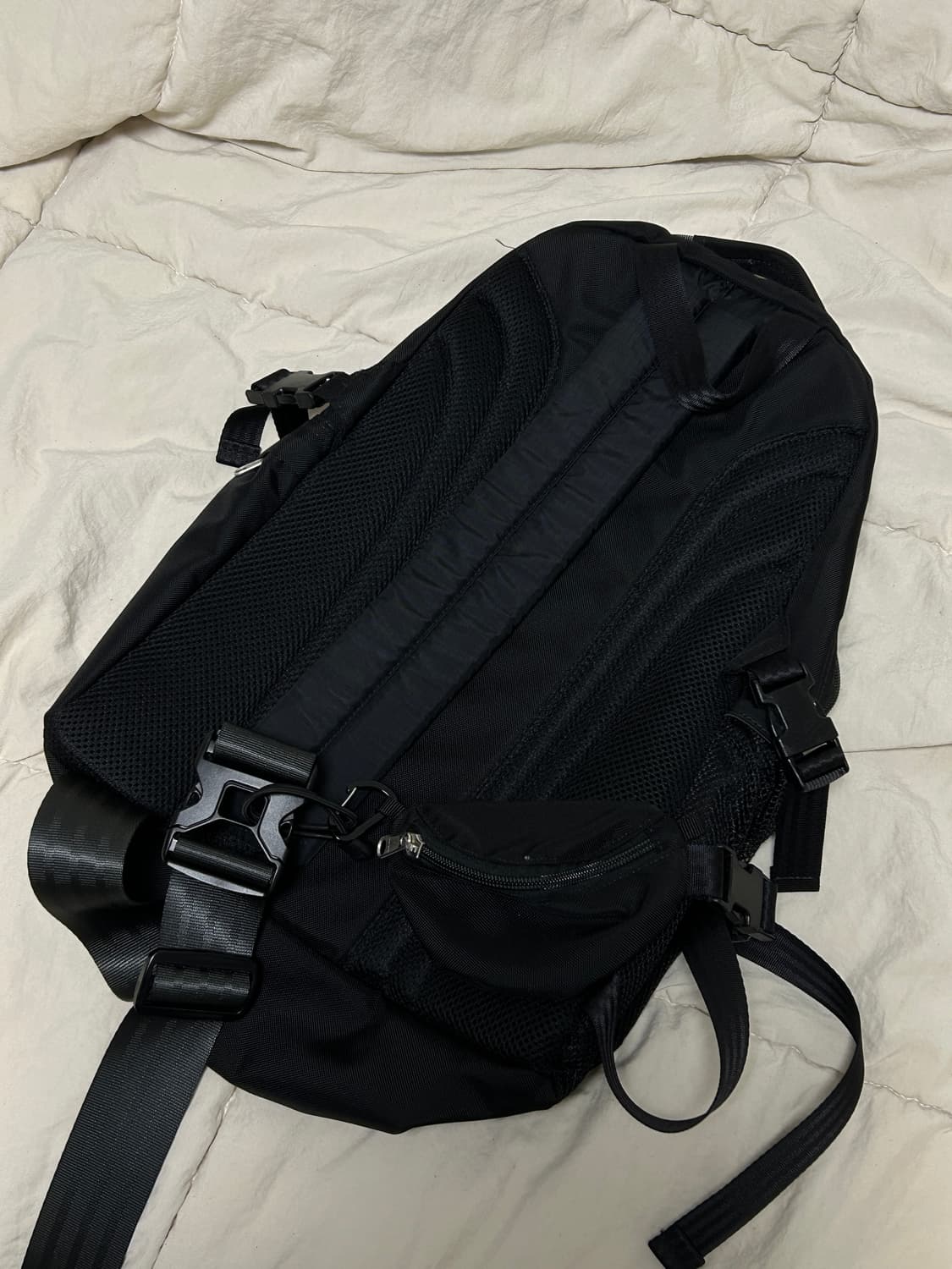 이우가마카라스 크로스백 상품이미지2